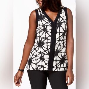JM Collection Black and White Floral Sleeveless Blouse